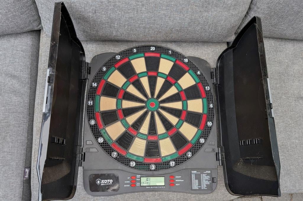 Koto King of the Oche Elektronisch Dartbord, Ophalen of Verzenden, Gebruikt, Dartbord, Soft tip