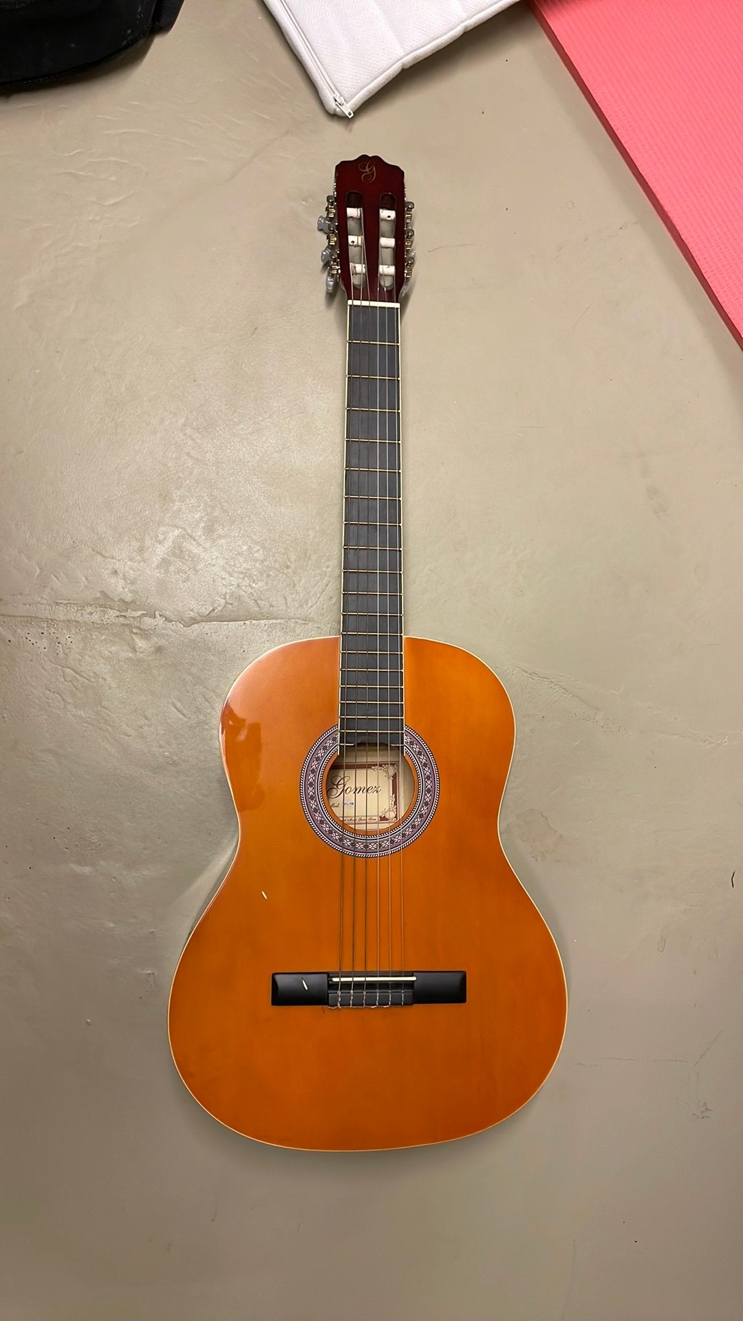 Gitaar Gomez 001/yw, Muziek en Instrumenten, Ophalen, Zo goed als nieuw, Klassieke of Spaanse gitaar