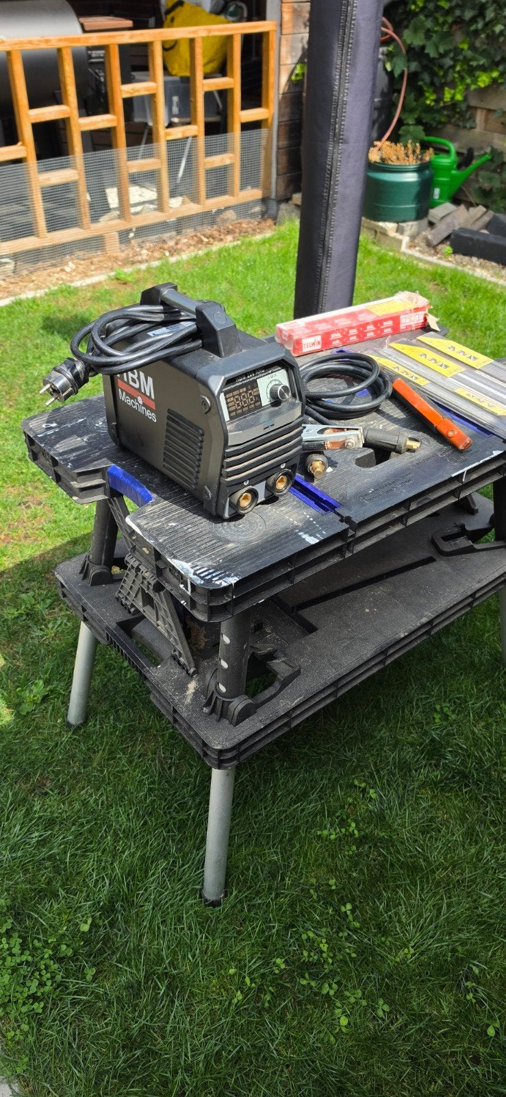 HBM Machines Inverter Lasapparaat met Elektroden, Doe-het-zelf en Verbouw, Gereedschap | Lasapparaten, Ophalen, Zo goed als nieuw