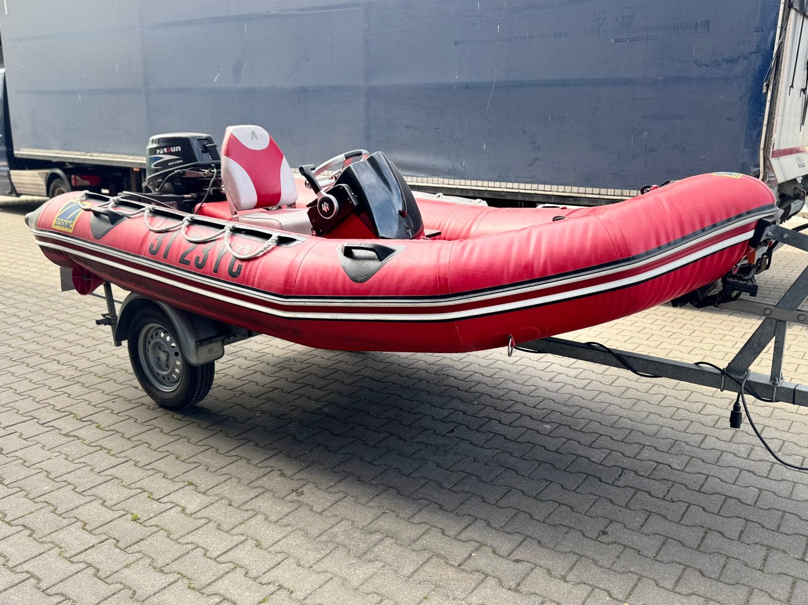 Zodiac futura mk2 met parsun 15pk 4-stroke, Watersport en Boten, Rubberboten, Ophalen, Aluminium, Gebruikt, 15 pk