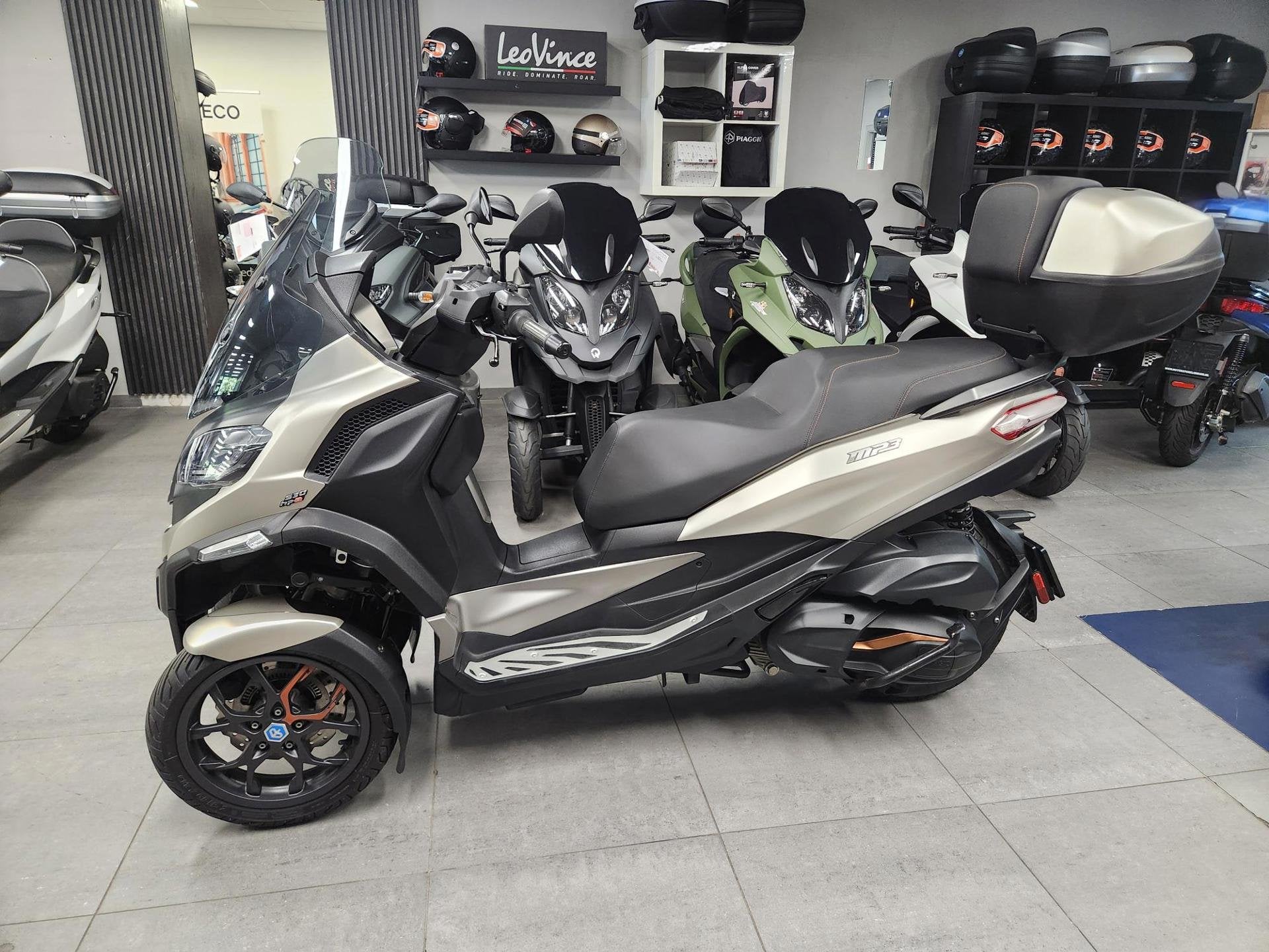 Piaggio MP3 530 HPE EXCLUSIVE 2023 RIJKLAAR GARANTIE, Bedrijf, Overig