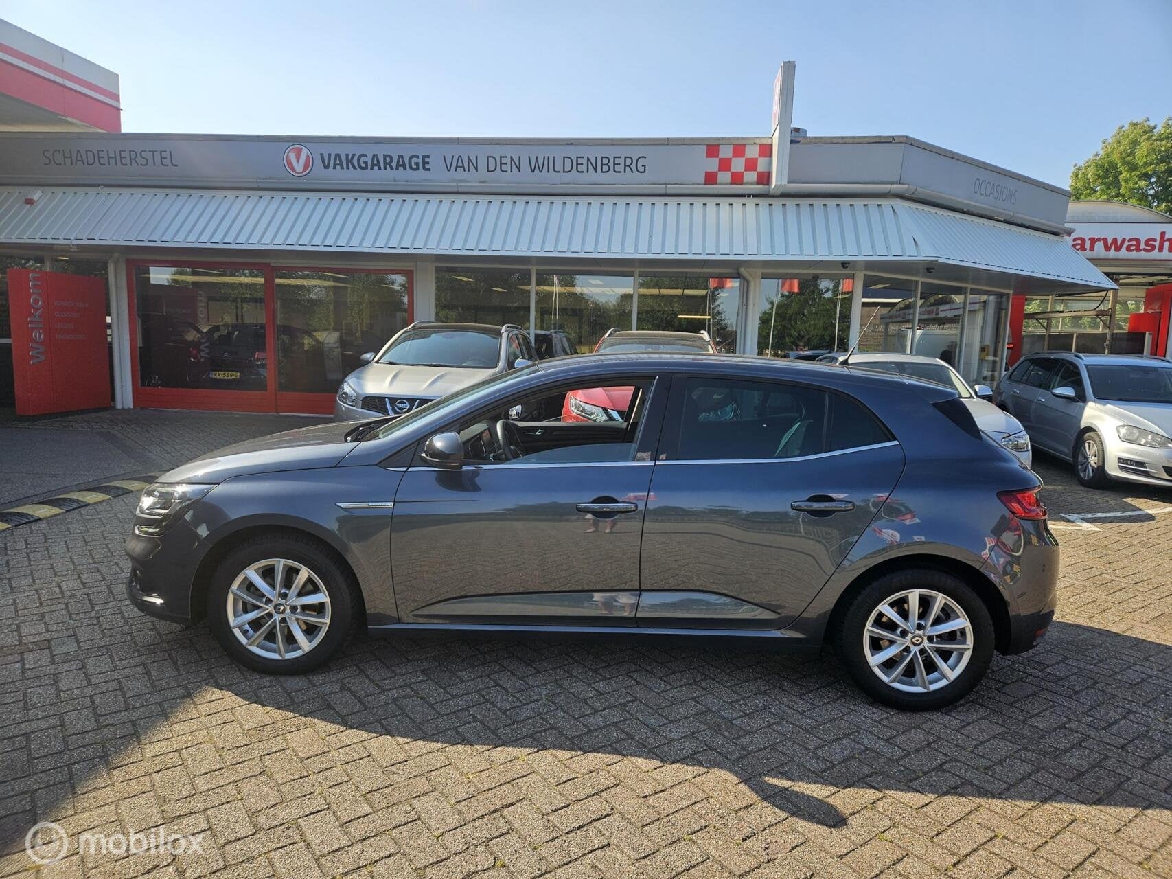 Renault Megane 1.2 TCe Limited, Auto's, Renault, Gebruikt, Euro 6, 4 cilinders, 132 pk