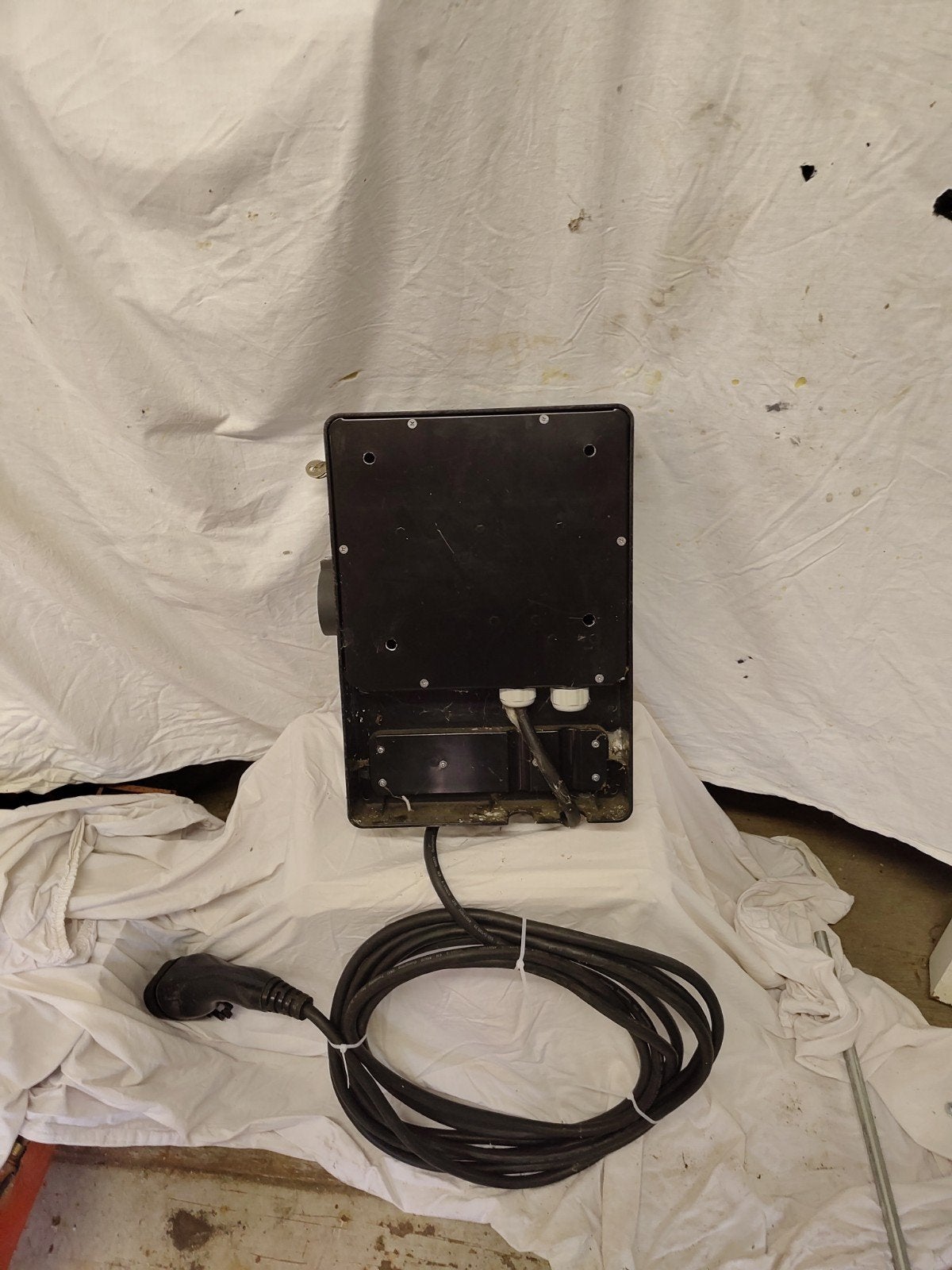 EV Hub Laadpaal 11 kW; 8 mtr vaste kabel, Type 2 en slotje, Ophalen of Verzenden, Gebruikt, Laadpaal