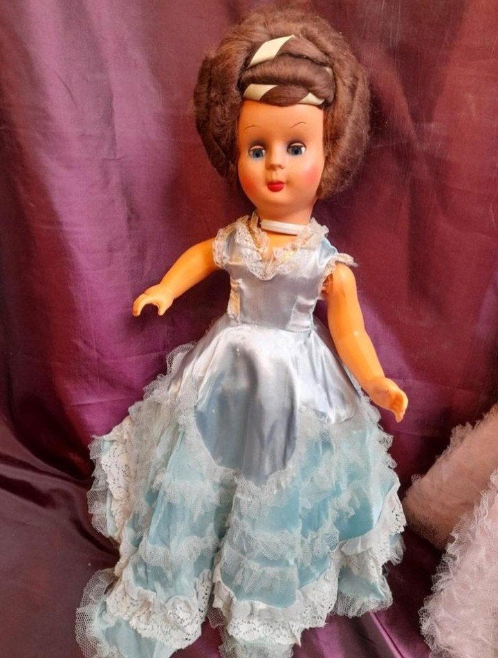 Mooie oude kermis pop, Ophalen of Verzenden