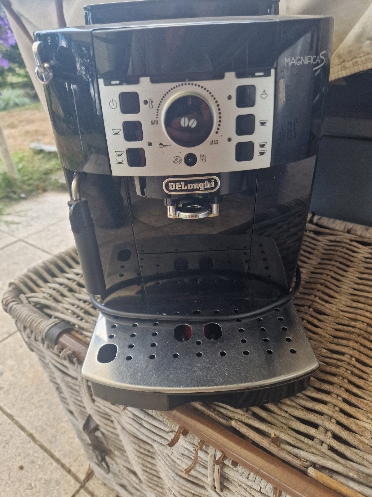 Delonghi koffiebonenmachine werkt perfect, Witgoed en Apparatuur, Ophalen of Verzenden, Koffiemachine