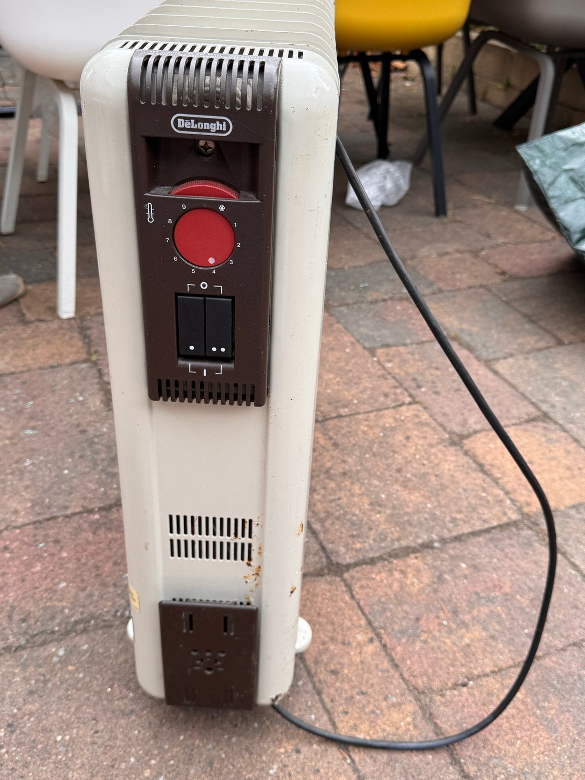 DeLonghi olieradiator - Draagbare verwarming, Doe-het-zelf en Verbouw, Verwarming en Radiatoren, Ophalen, Gebruikt, Kachel, 60 tot 150 cm