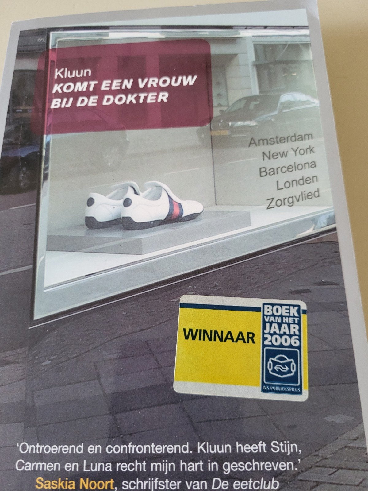 Kluun - Komt een vrouw bij de dokter (Boek van het Jaar), Ophalen of Verzenden, Gelezen, Kluun