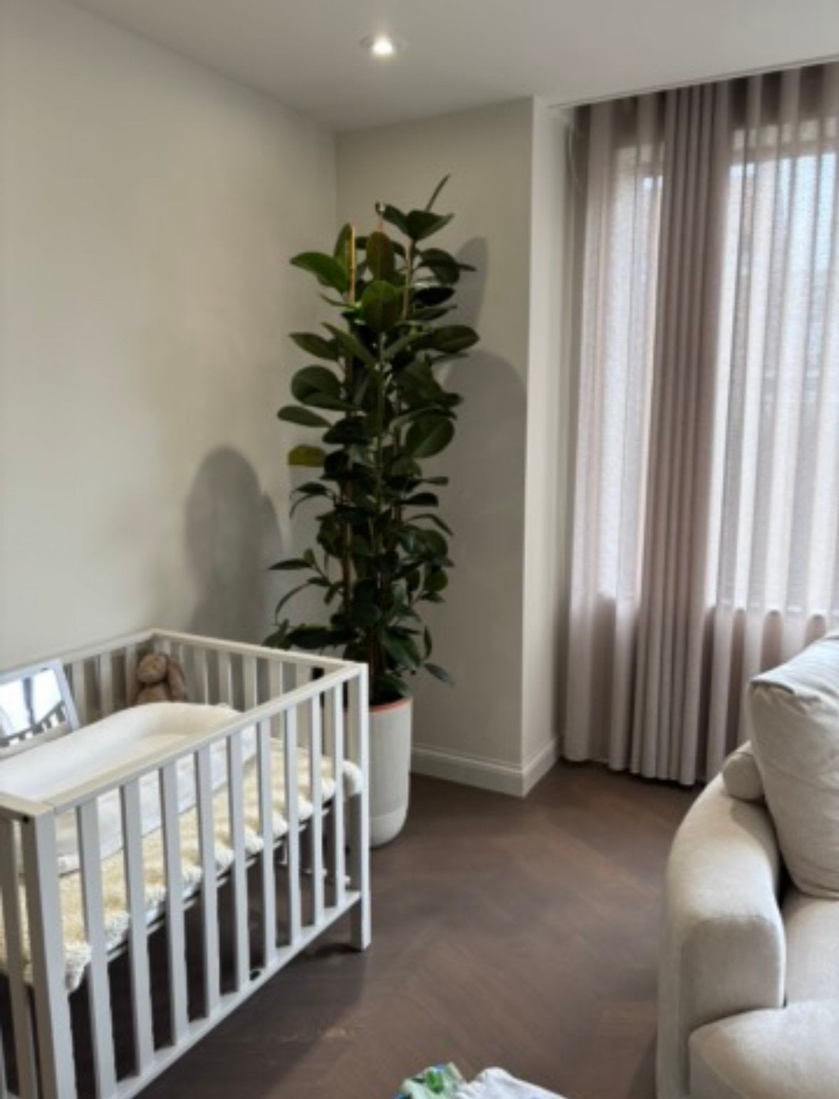 Stevige houten box, Kinderen en Baby's, Boxen, Ophalen of Verzenden, Gebruikt, Vierkant, In hoogte verstelbaar