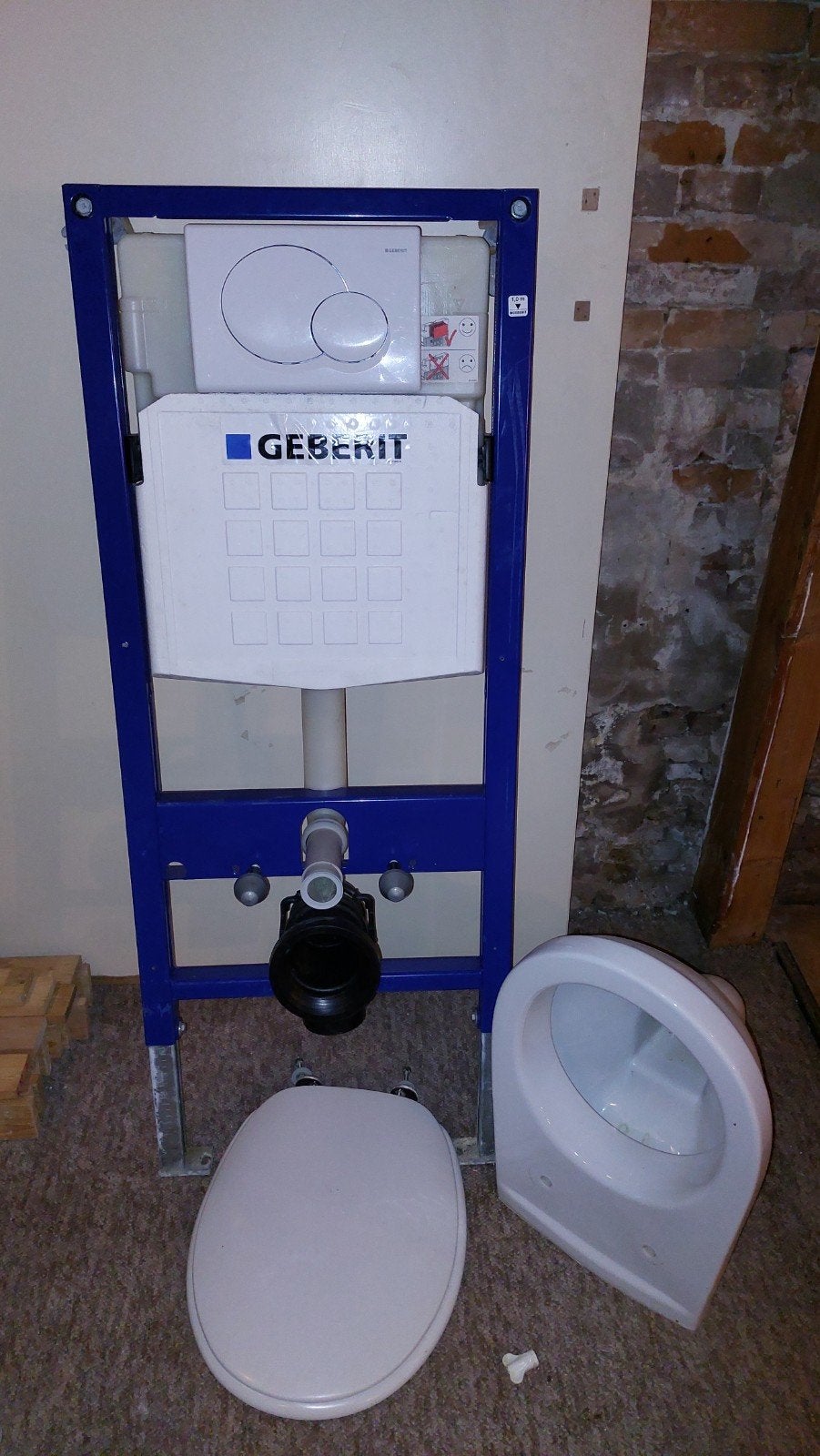 Complete WC set incl inbouwreservoir, bril, pot en drukplaat, Ophalen, Gebruikt, Steen, Toilet