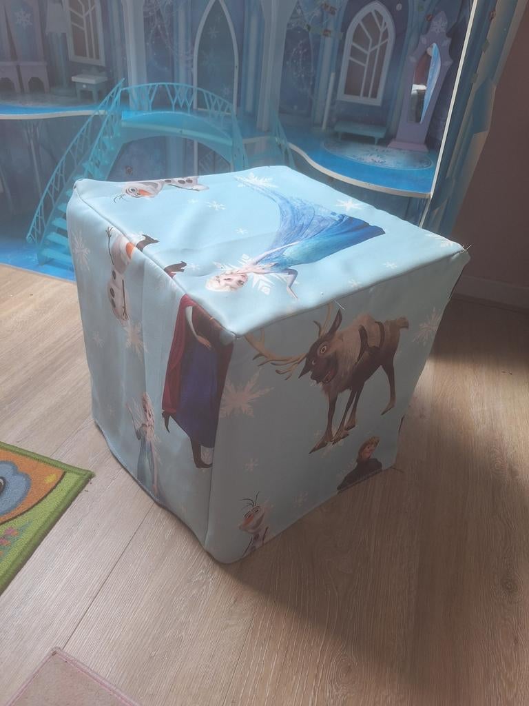 leuke poef van Frozen., Ophalen