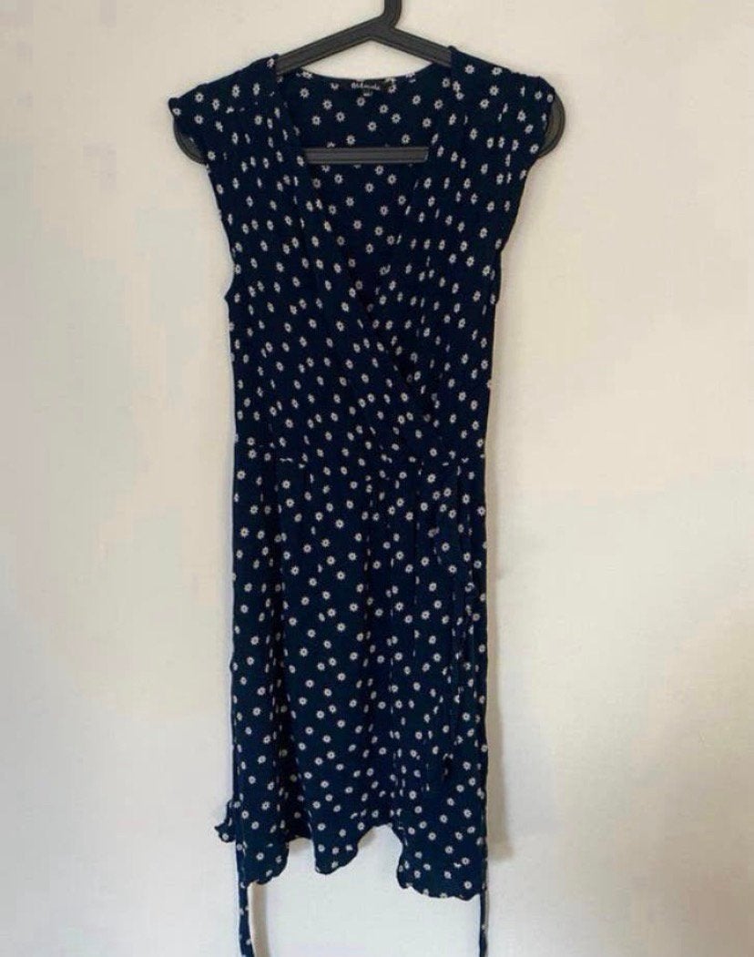 Dames jurk, bloemetjes. Maat m, Kleding | Dames, Jurken, Maat 38/40 (M), Zo goed als nieuw, Boven de knie, Verzenden