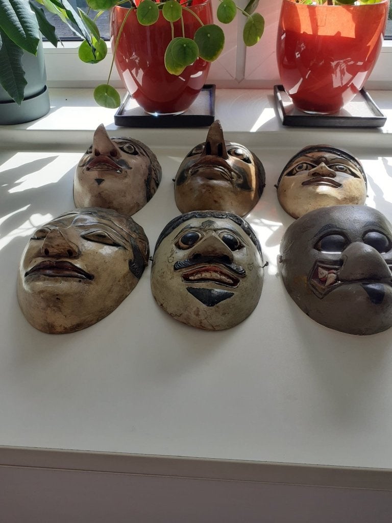 Unieke Set van 6 Vintage Javaanse Wayang Topeng Dansmaskers, Hout, Bruin, Ophalen of Verzenden, Indonesië