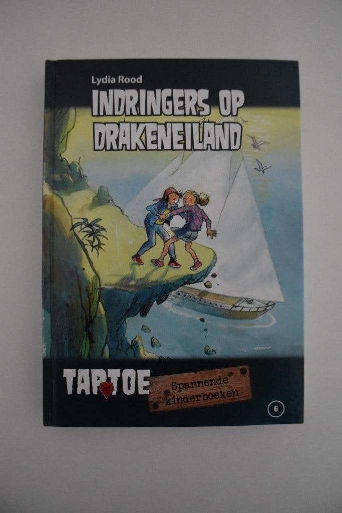Boek INDRINGERS OP DRAKENEILAND van Lydia Rood, Gelezen, Ophalen of Verzenden, Lydia Rood, Fictie