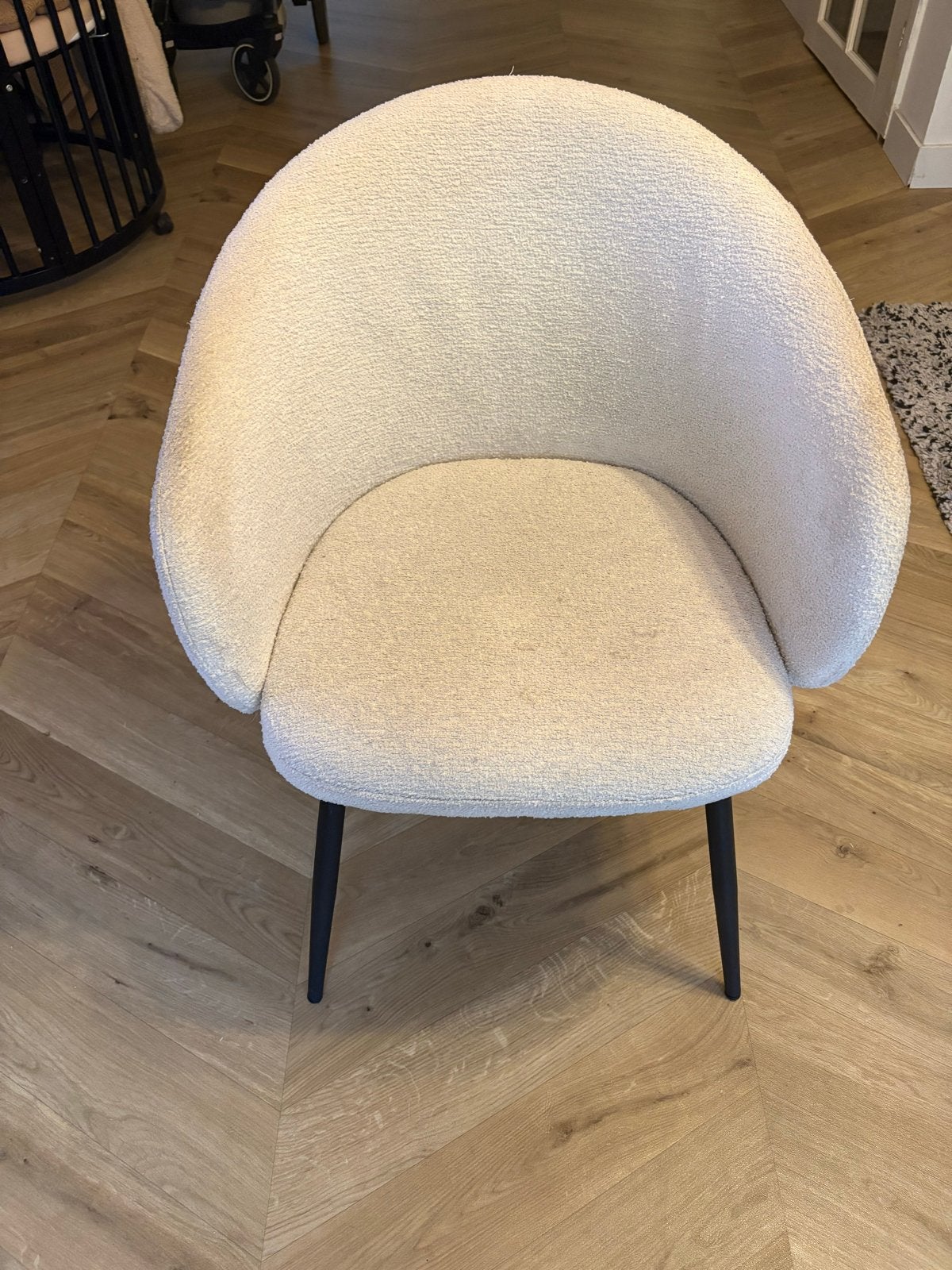 4 eetkamerstoelen: 2x grijs, 2x wit, Ophalen, Gebruikt, Vier, Stof