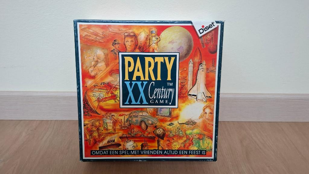 Party XX Century - Hét bordspel van de 20e eeuw!, Hobby en Vrije tijd, Gezelschapsspellen | Bordspellen, Zo goed als nieuw, Drie of vier spelers