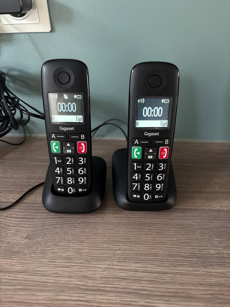 Gigaset Duo Draadloze Telefoonset seniorentelefoon, Ophalen of Verzenden, Zo goed als nieuw, 2 handsets