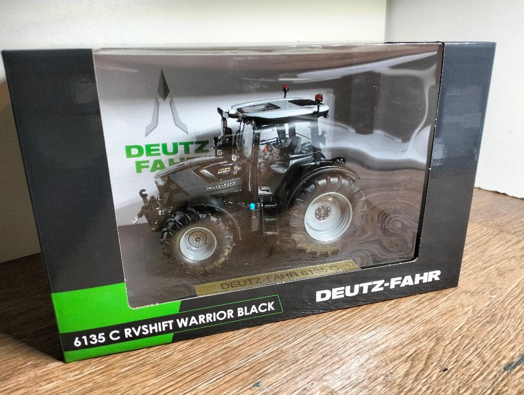 Te koop Weise-Toys Deutz-Fahr 6135C Warrior Black Limited., Hobby en Vrije tijd, Ophalen of Verzenden, Nieuw, Tractor of Landbouw