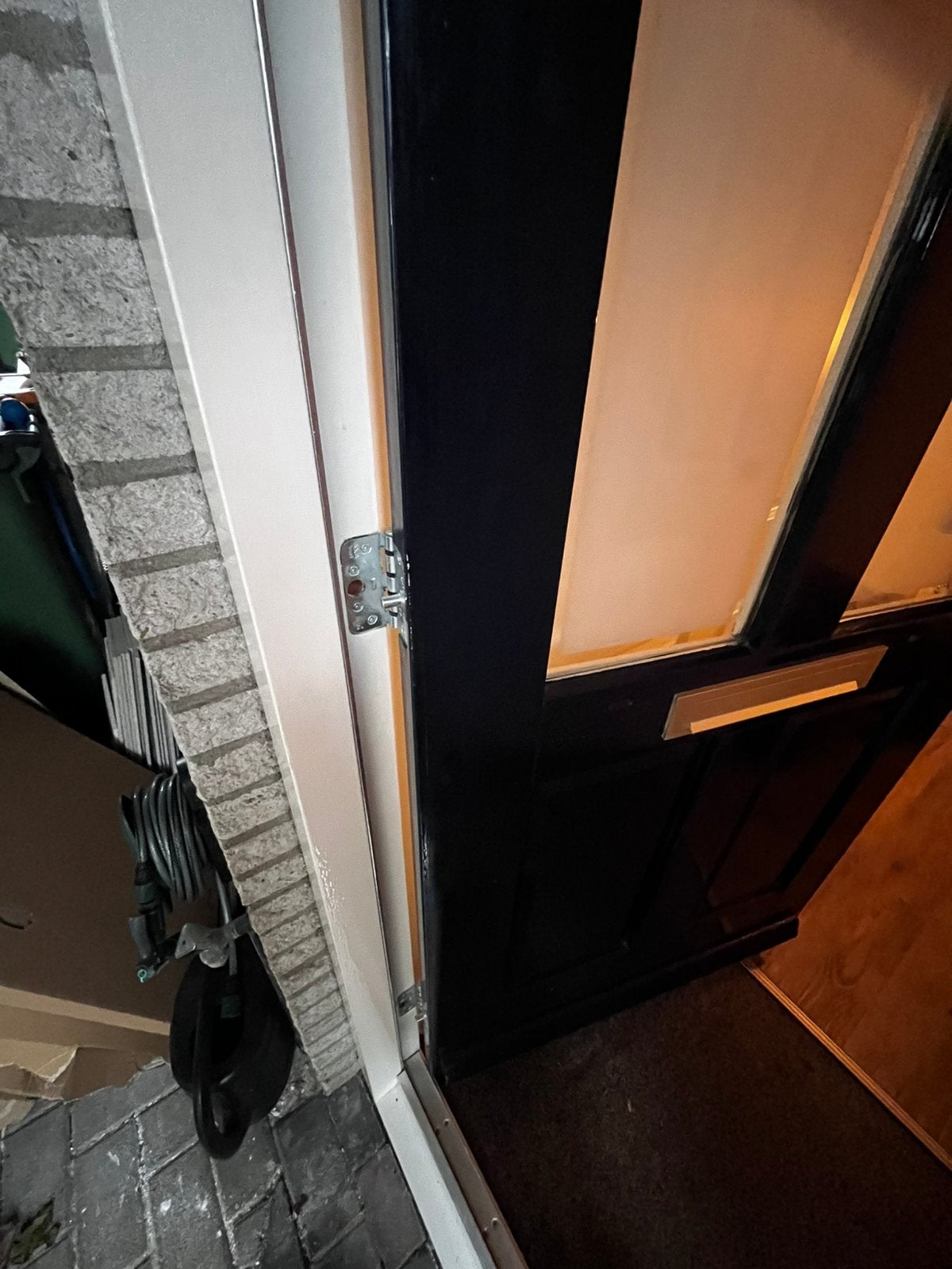 Hardhouten voordeur met veiligheids beslag, Ophalen, Buitendeur, 200 tot 215 cm