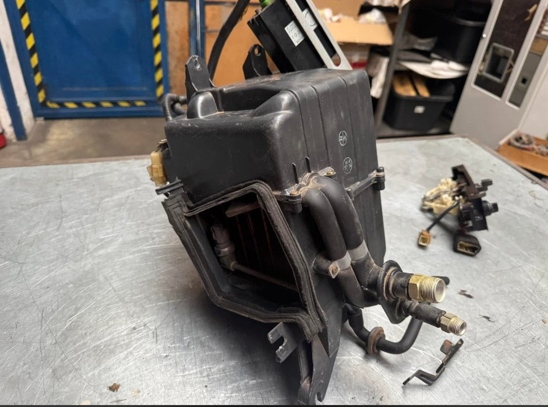 Gezocht: airconditioning kit LandCruiser 70 serie, Ophalen of Verzenden, Gebruikt, Toyota