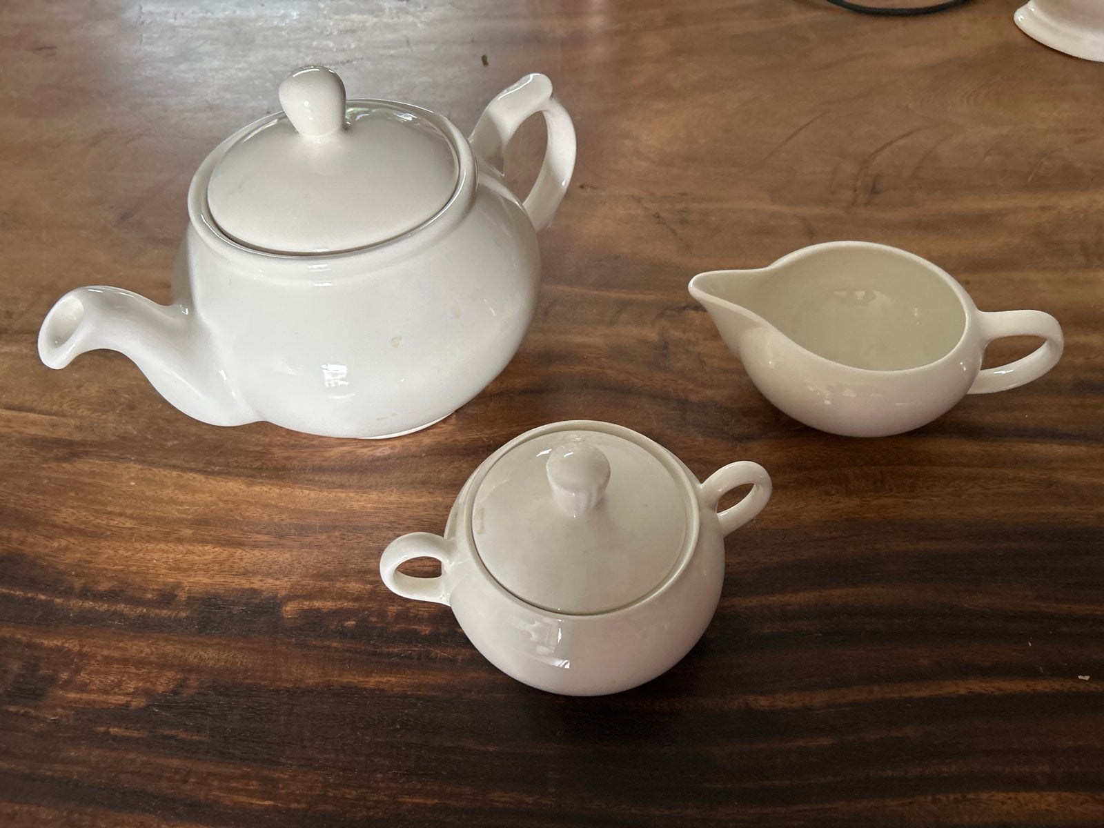 Royal Boch theepot, melkkan en suikerpot - Wit, Klassiek, Ophalen of Verzenden, Zo goed als nieuw, Royal Boch