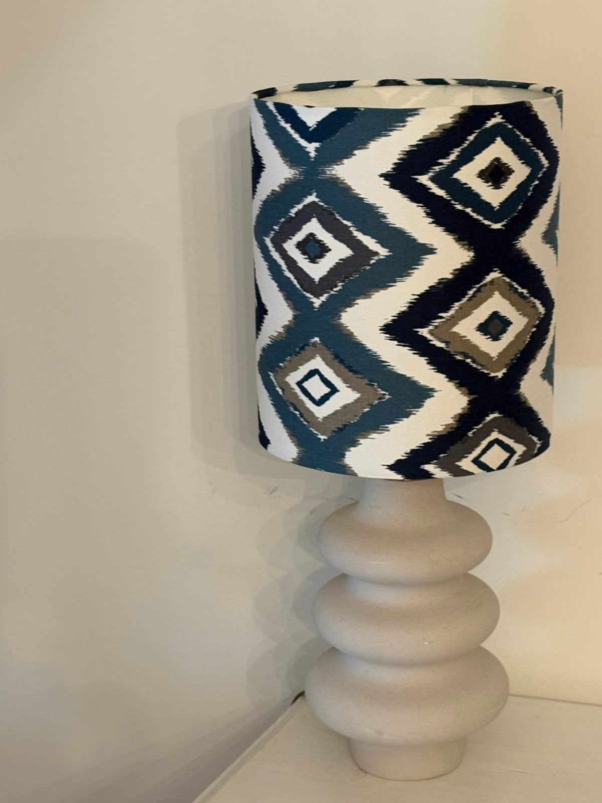 Tafel lamp inclusief ikat kap in blauw tinten (nieuw), Ophalen, Nieuw