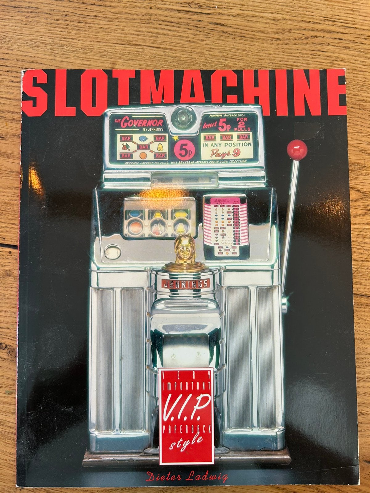 Mooi boek van slotmachine, Verzamelen, Ophalen of Verzenden, Zo goed als nieuw, 1970 tot heden, Overige merken