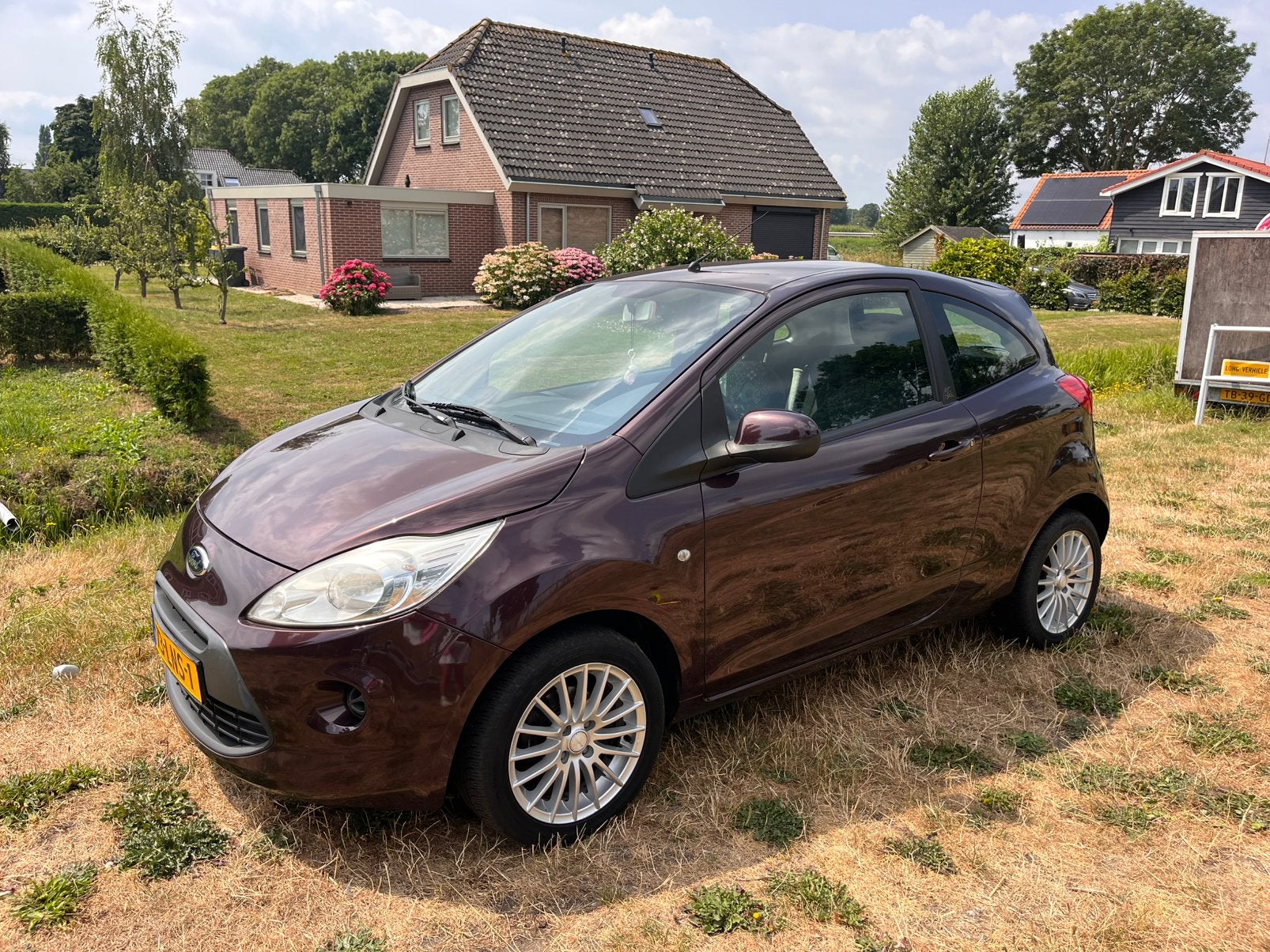 Ford Ka 1.2 51KW 2010 Bruin, Auto's, Voorwielaandrijving, 1242 cc, 4 cilinders, 4 stoelen