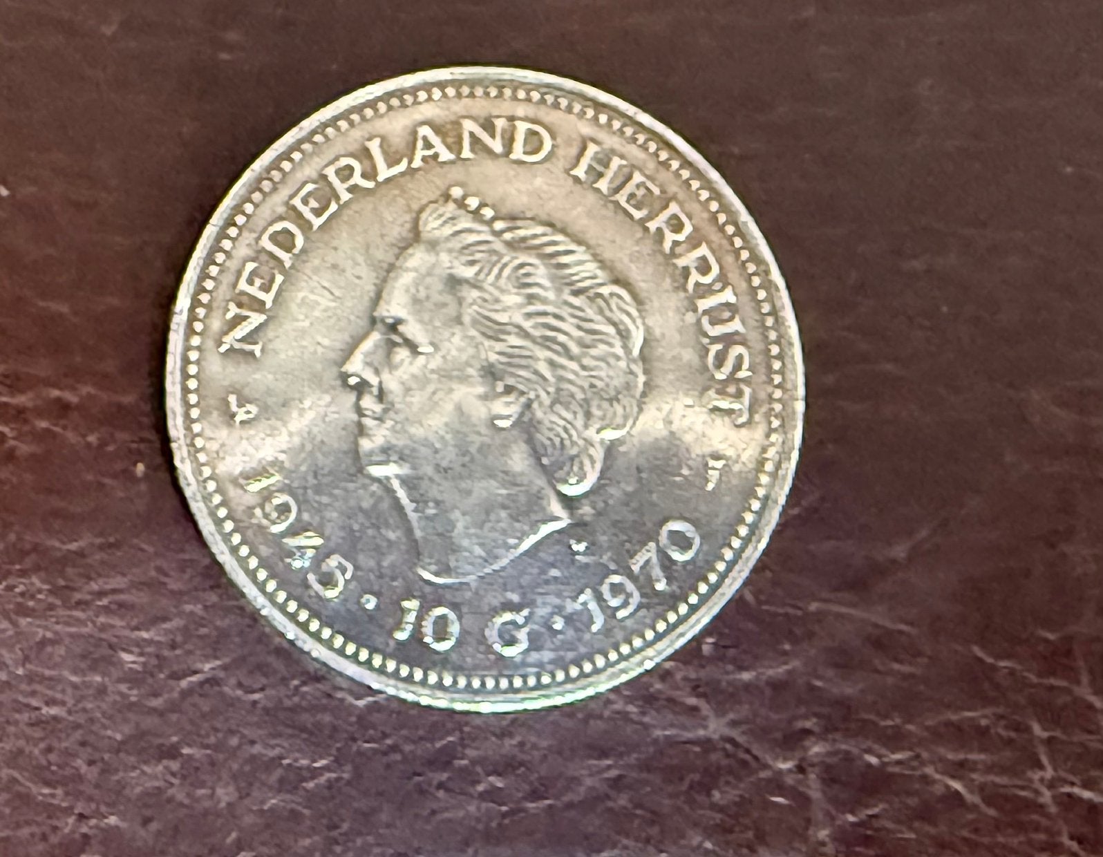 Zilveren 10 gulden herdenkingsmunt 1945 - 1970, Ophalen of Verzenden, Koningin Juliana, 10 gulden