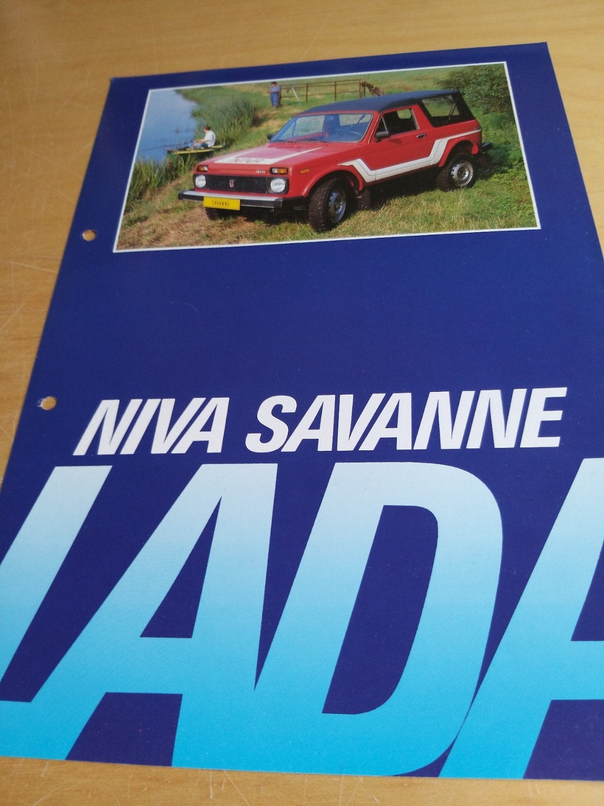 Lada Niva jeep Savanne open top folder met mooie foto's izgs, Ophalen of Verzenden, Zo goed als nieuw, Overige merken