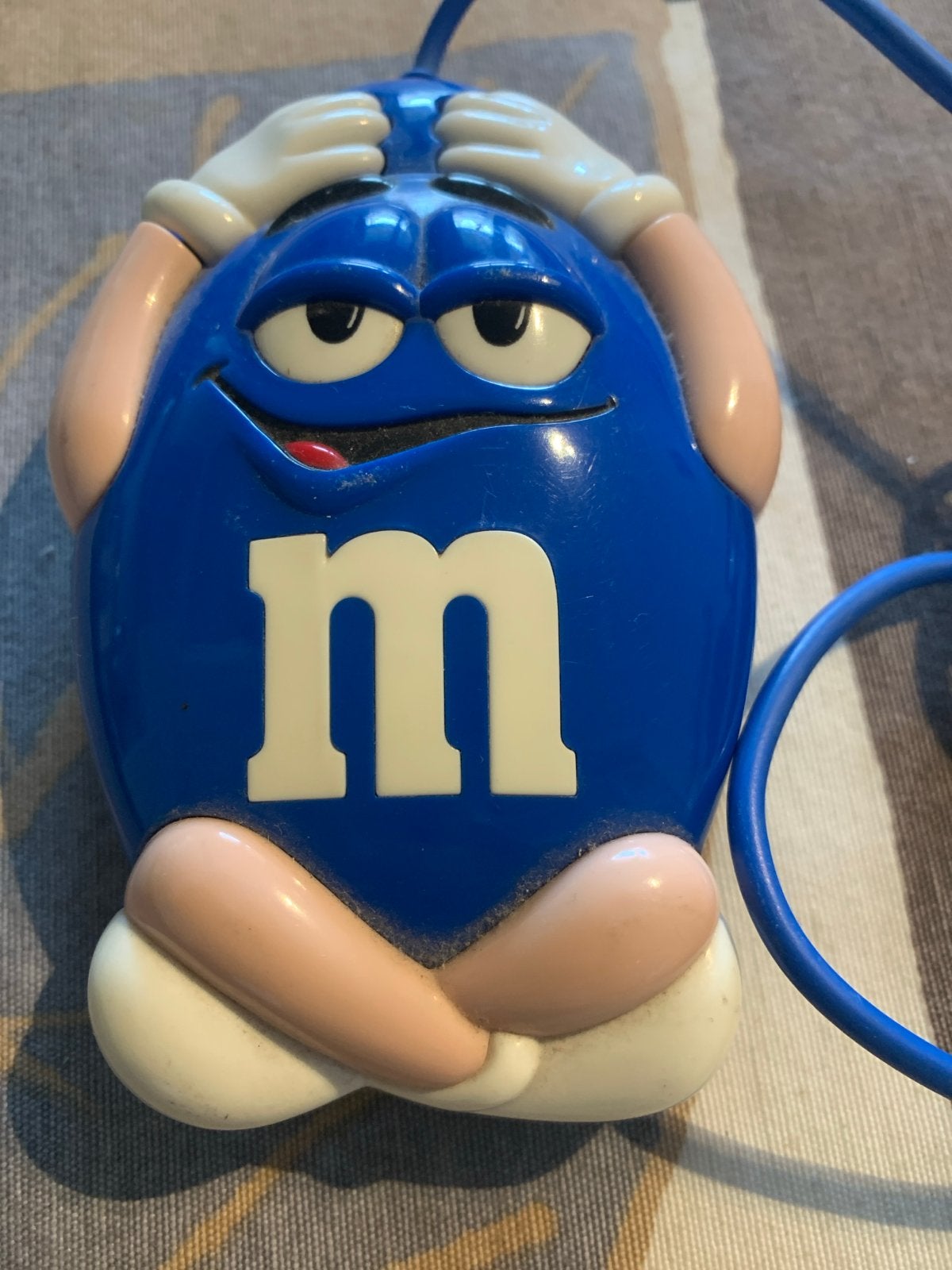 Vintage M&M's Muis - Blauw - Bedraad - Uniek Design, Computers en Software, Muizen, Ophalen of Verzenden, Gebruikt, Bedraad, Muis
