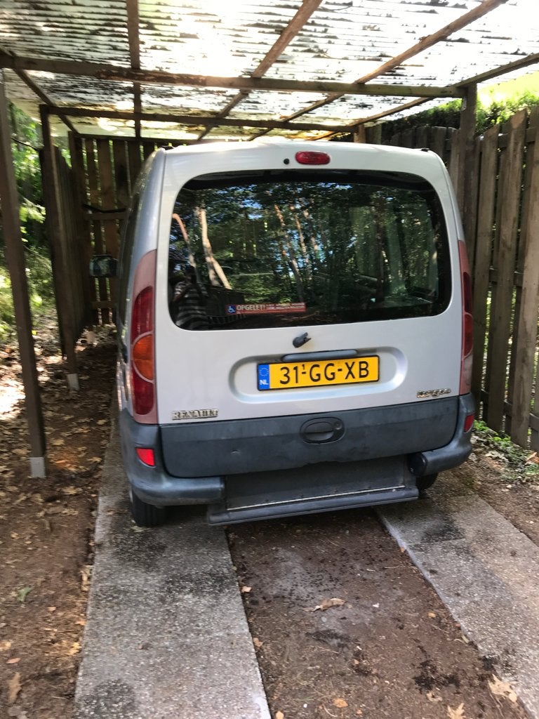 Renault Kangoo 1.4 RN AUT 2000 Grijs, 74 pk, 4 cilinders, 49 €/maand, Origineel Nederlands