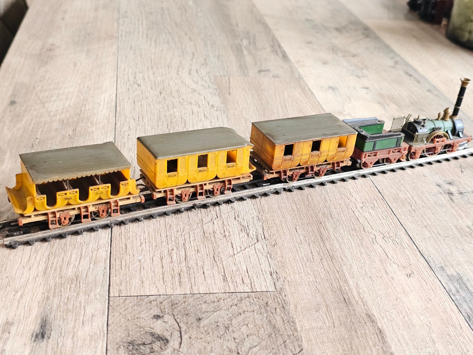 Modeltrein HO Adler met wagons - trapjes afgebroken, Hobby en Vrije tijd, Ophalen of Verzenden, Gebruikt, Treinset