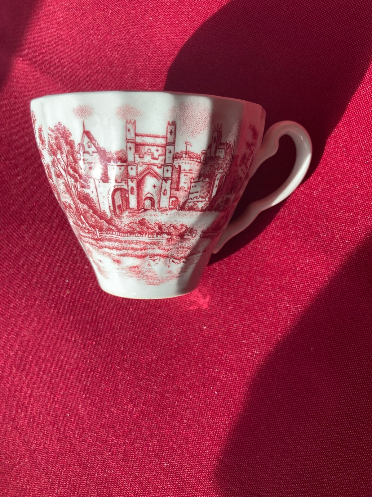 Antiek Engels kopje met kasteelprint - Made in England, Antiek en Kunst, Ophalen of Verzenden