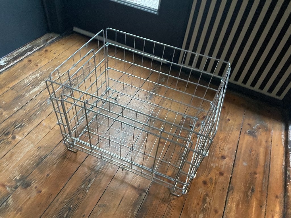 Ikea Ombyte metalen opbergrek, Huis en Inrichting, Woonaccessoires | Schalen en Manden, Mand, Zo goed als nieuw, Metaal, Rechthoekig