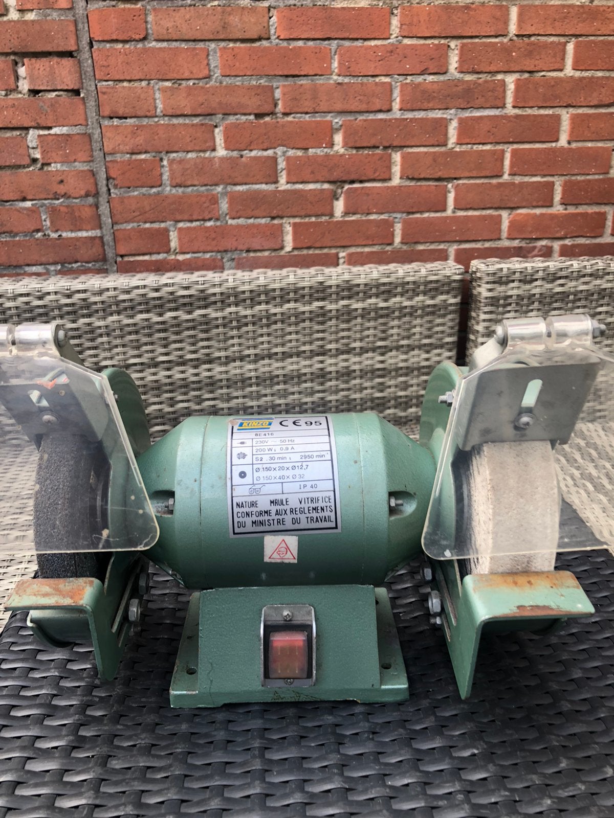 Kinzo slijpmachine in uitstekend staat werkt naar behoren, Doe-het-zelf en Verbouw, Gereedschap | Slijpmachines, Ophalen, Zo goed als nieuw