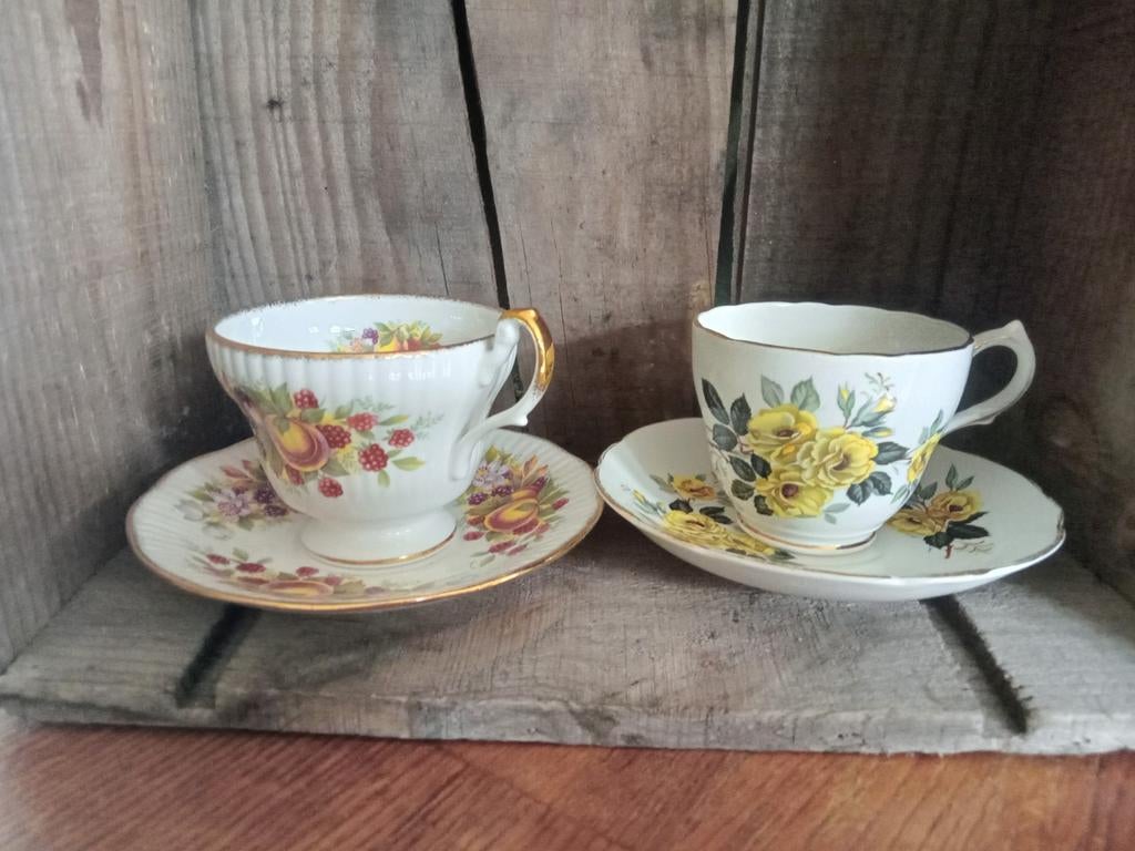 2 Antieke Queens Winston Bone China Kop en Schotels, Antiek en Kunst, Ophalen of Verzenden