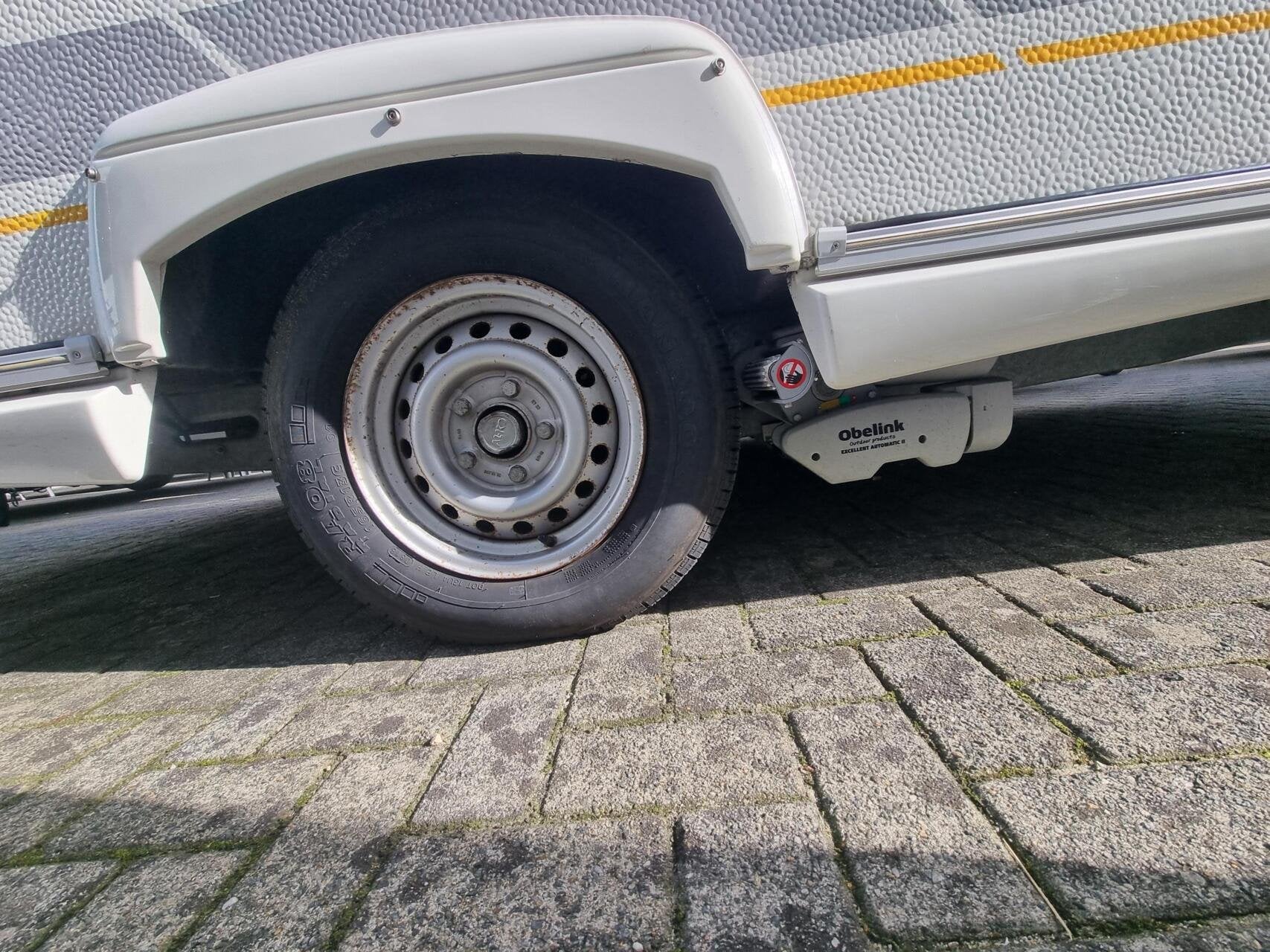 Beyerland euroliner 3900 fb MOVER + AIRCO + VOORTENT, Bedrijf, 750 - 1000 kg, Hordeur, 6 tot 7 meter