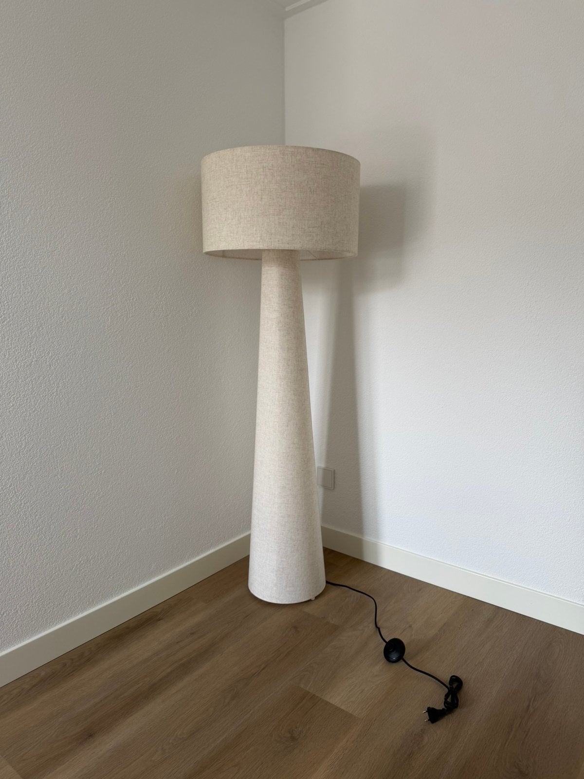 Vloerlamp Kwantum, Huis en Inrichting, Lampen | Vloerlampen, Ophalen, Zo goed als nieuw, 100 tot 150 cm