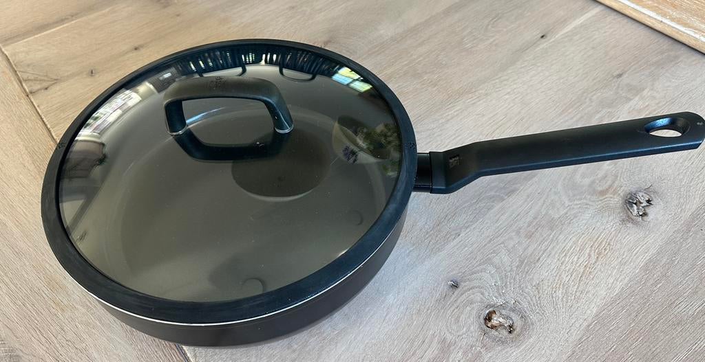 BK hapjespan met deksel, Huis en Inrichting, Keuken | Potten en Pannen, Ophalen of Verzenden, Zo goed als nieuw, Rvs, Koekenpan of Braadpan