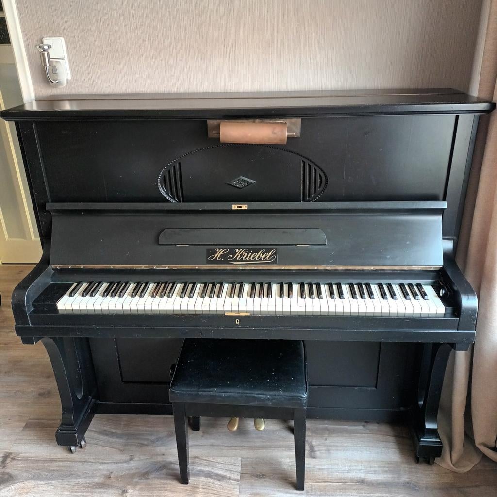 H.Kriebel piano, Muziek en Instrumenten, Piano's, Ophalen, Gebruikt, Zwart