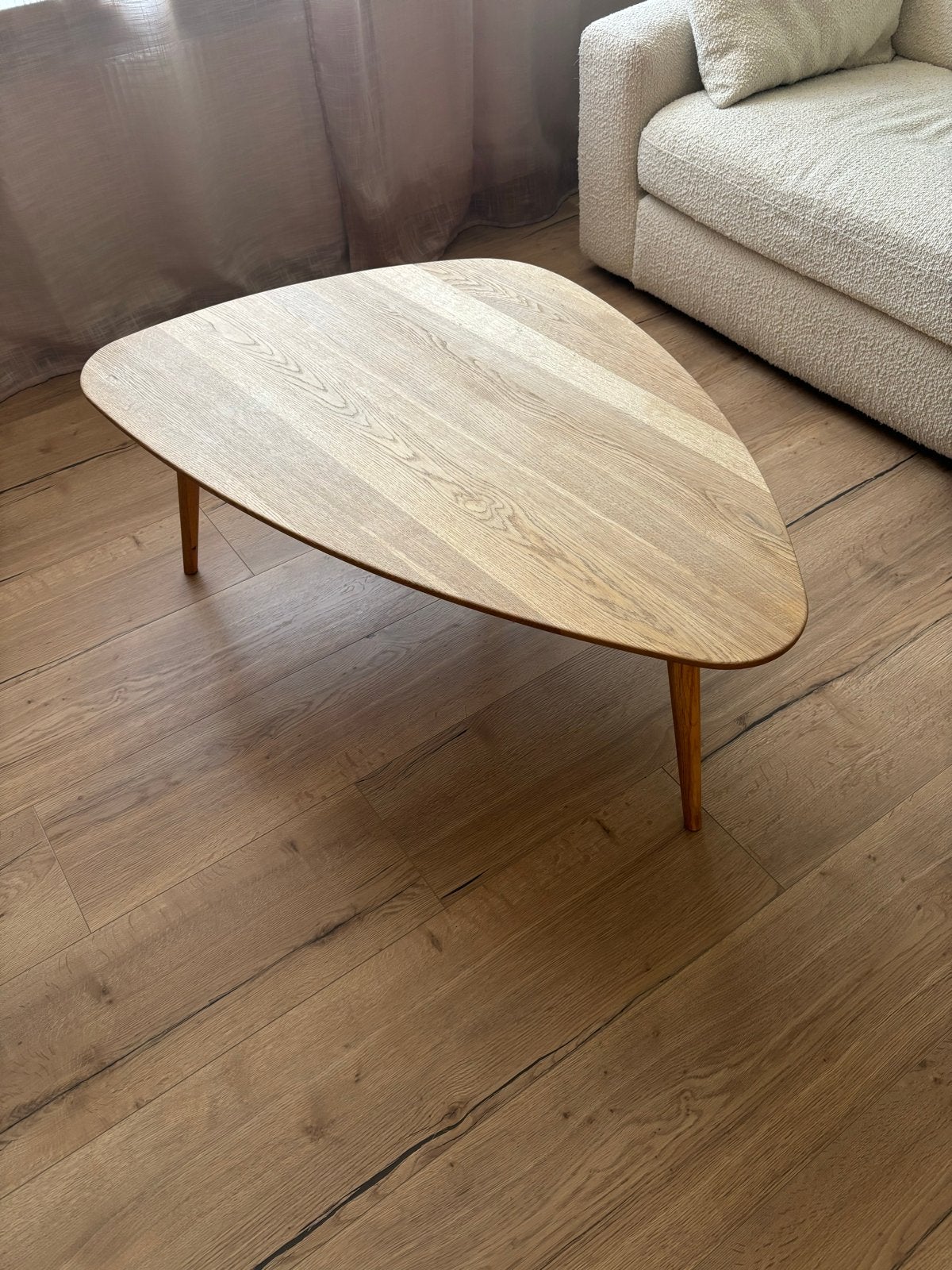 Stijlvolle houten salontafel - organische vorm, Huis en Inrichting, Tafels | Salontafels, Ophalen, Gebruikt, 100 tot 150 cm, Eikenhout