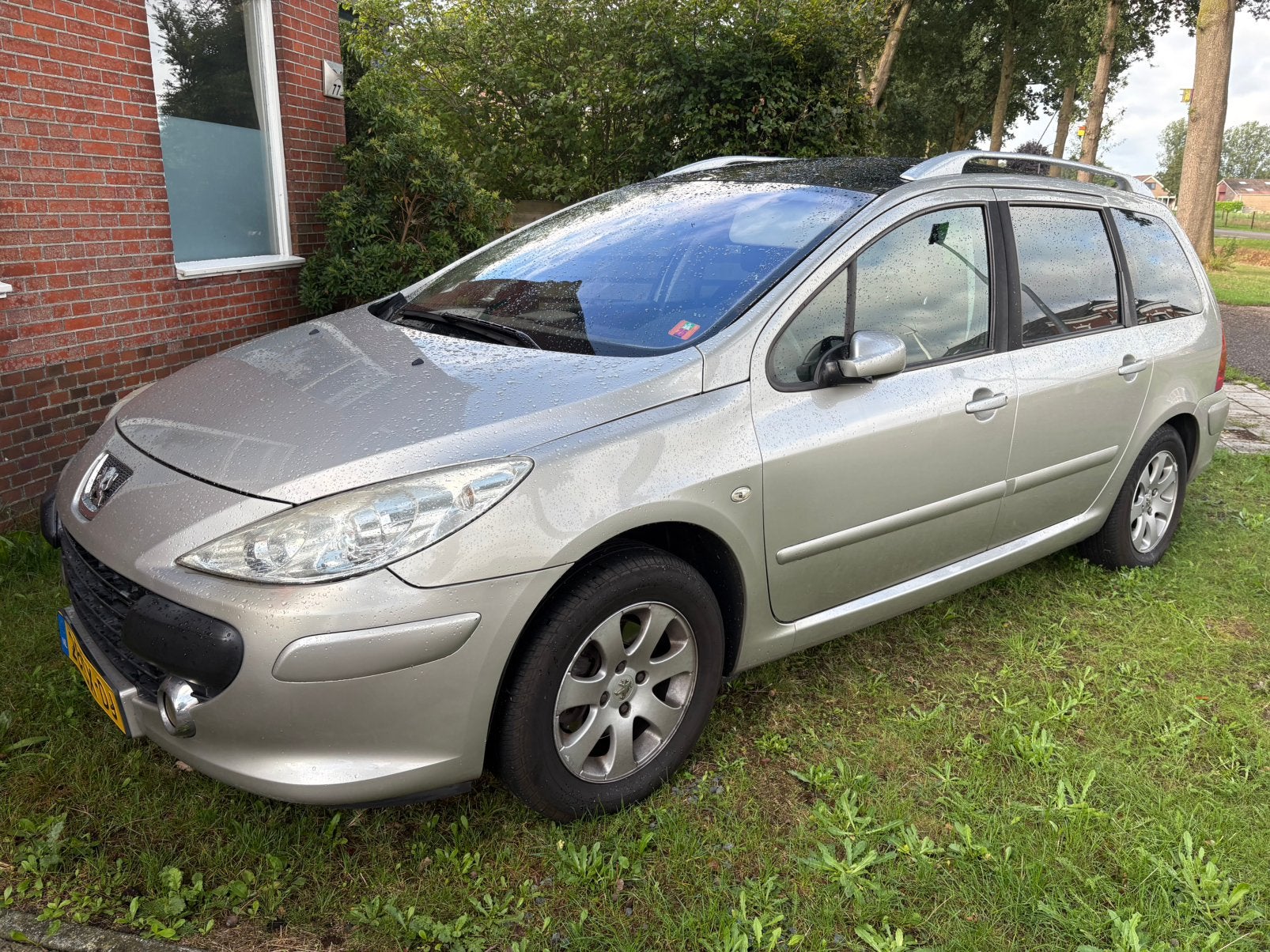 Peugeot 307 1.6 16V XR Break 2006 Grijs, Auto's, 4 cilinders, 715 kg, 7 stoelen, Origineel Nederlands