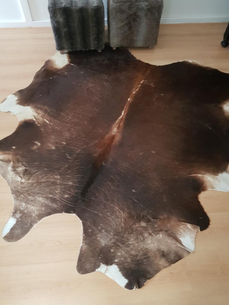 koeienhuid, Huis en Inrichting, Stoffering | Tapijten en Kleden, Zwart, 150 tot 200 cm, 200 cm of meer, Ophalen of Verzenden