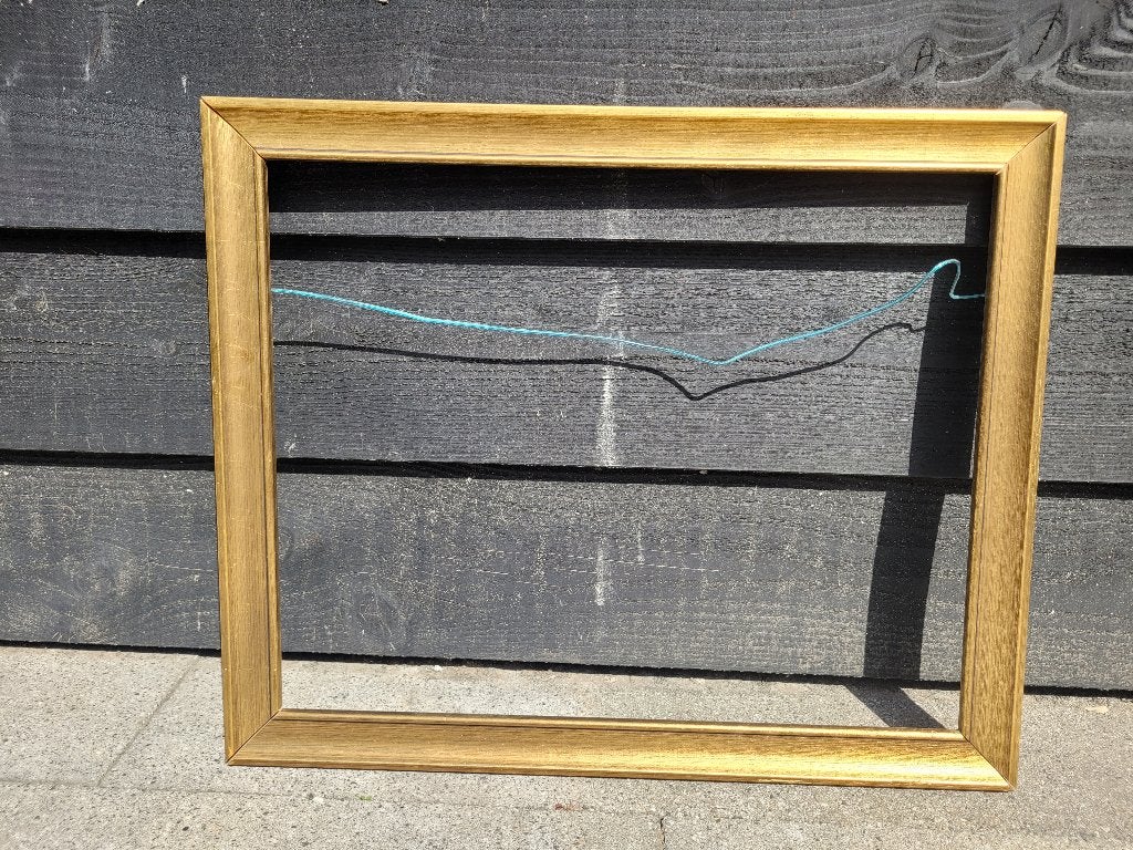 Goudkleurige houten lijst met binnenmaat 40,5 x 50,5 cm., 55 cm, Schilderijlijst, Ophalen of Verzenden, Zo goed als nieuw