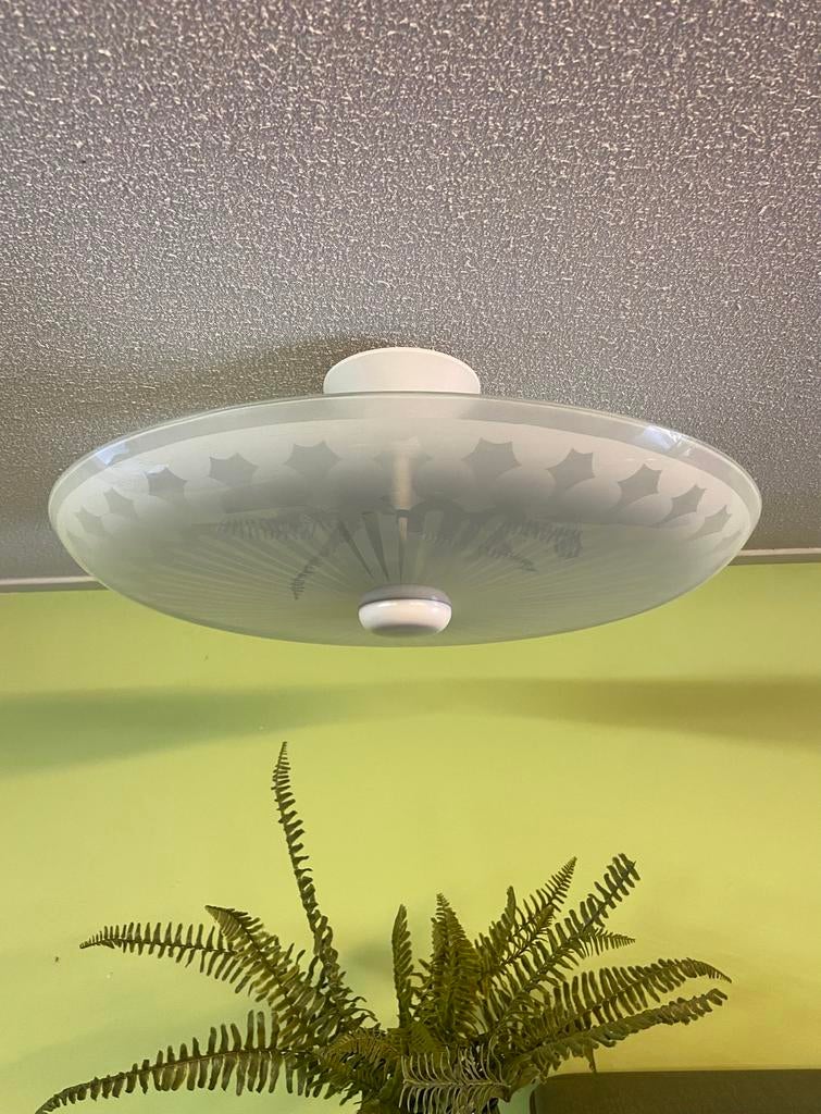Vintage XL plafonnière jaren 60/70 design schaallamp wit, Huis en Inrichting, Lampen | Plafondlampen, Ophalen of Verzenden, Nvt