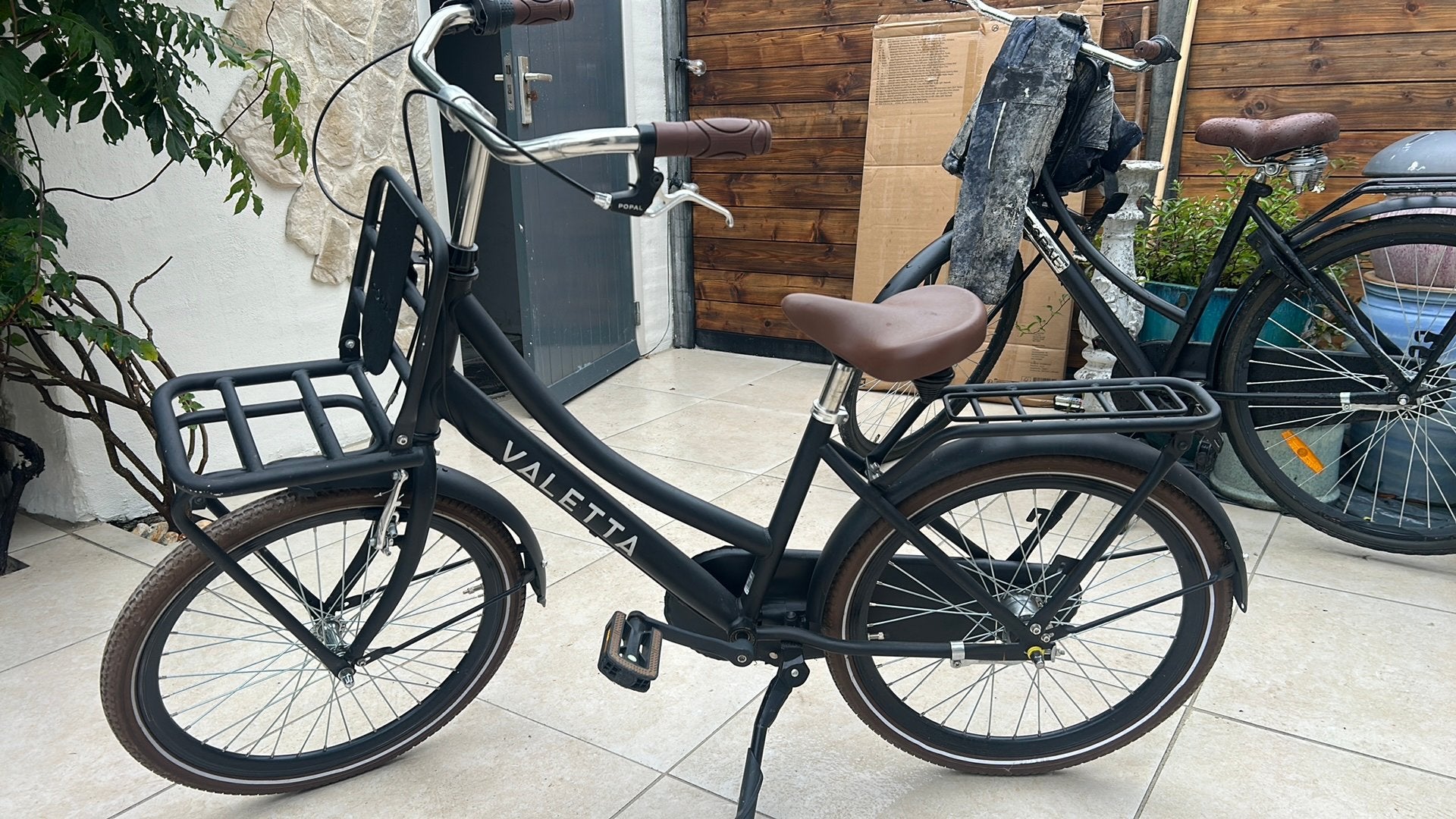 Nette valetta fiets, Fietsen en Brommers, Fietsen | Driewielfietsen, Ophalen, Zo goed als nieuw