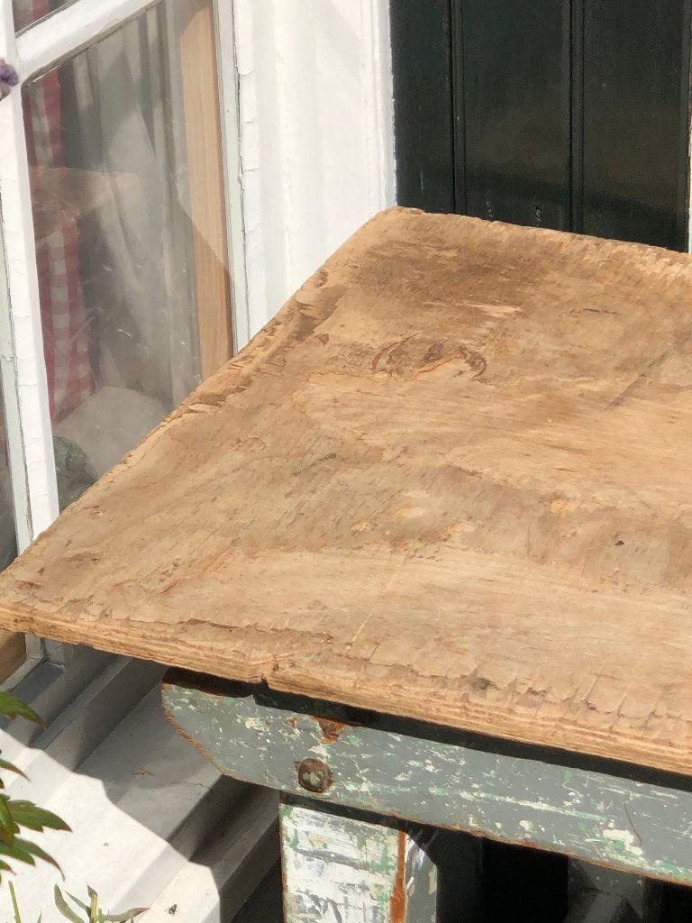Foto 14 van Vintage tafel / werkbank