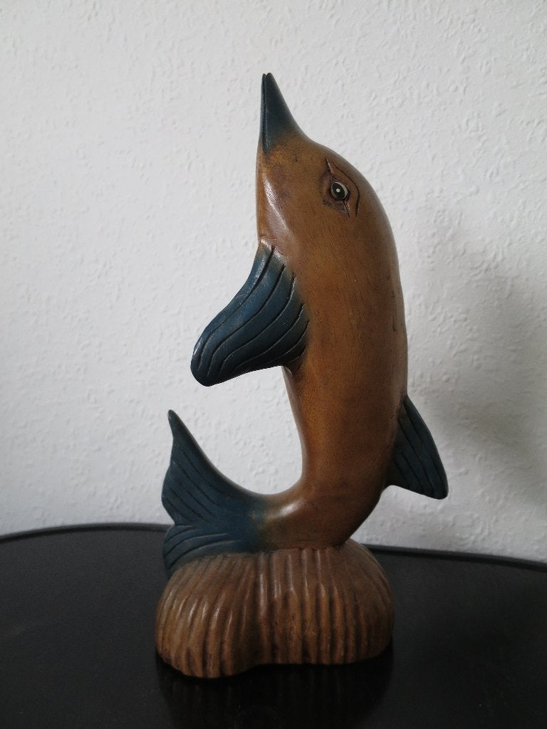 MOOI UIT HOUT GESNEDEN DOLFIJN BEELDJE 27 CM, Ophalen of Verzenden