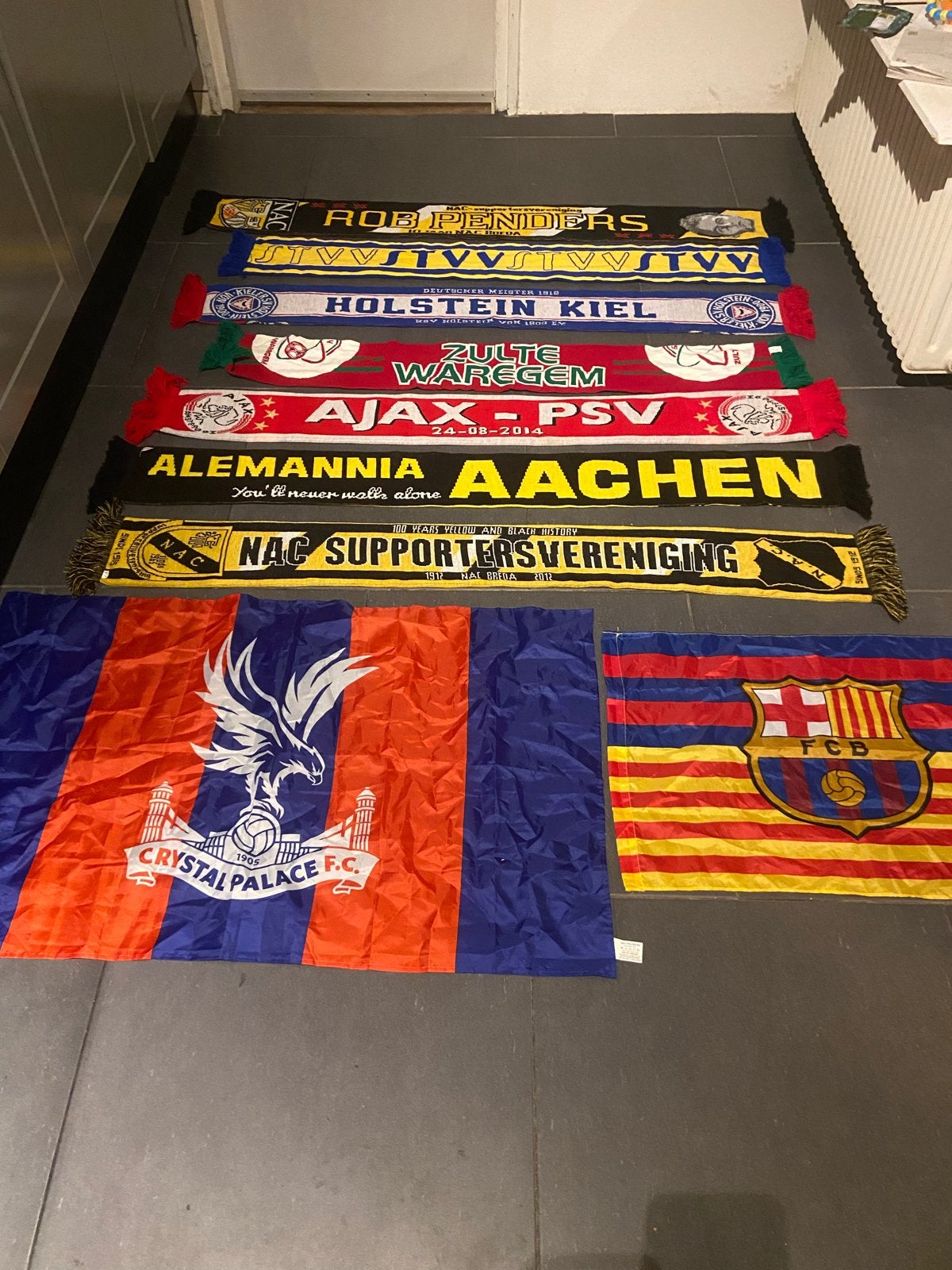 Voetbalsjaals-Vlaggen: Kiel, Aachen, NAC, Waregem, etc.!, Ophalen of Verzenden, Nieuw, Buitenlandse clubs, Vaantje of Sjaal