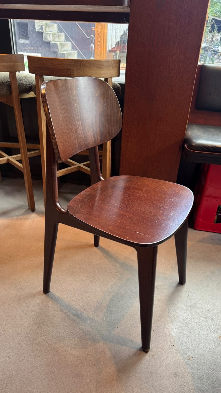 12 gebruikte houten stoelen, Gebruikt, Bruin, Ophalen of Verzenden, Vijf, Zes of meer stoelen